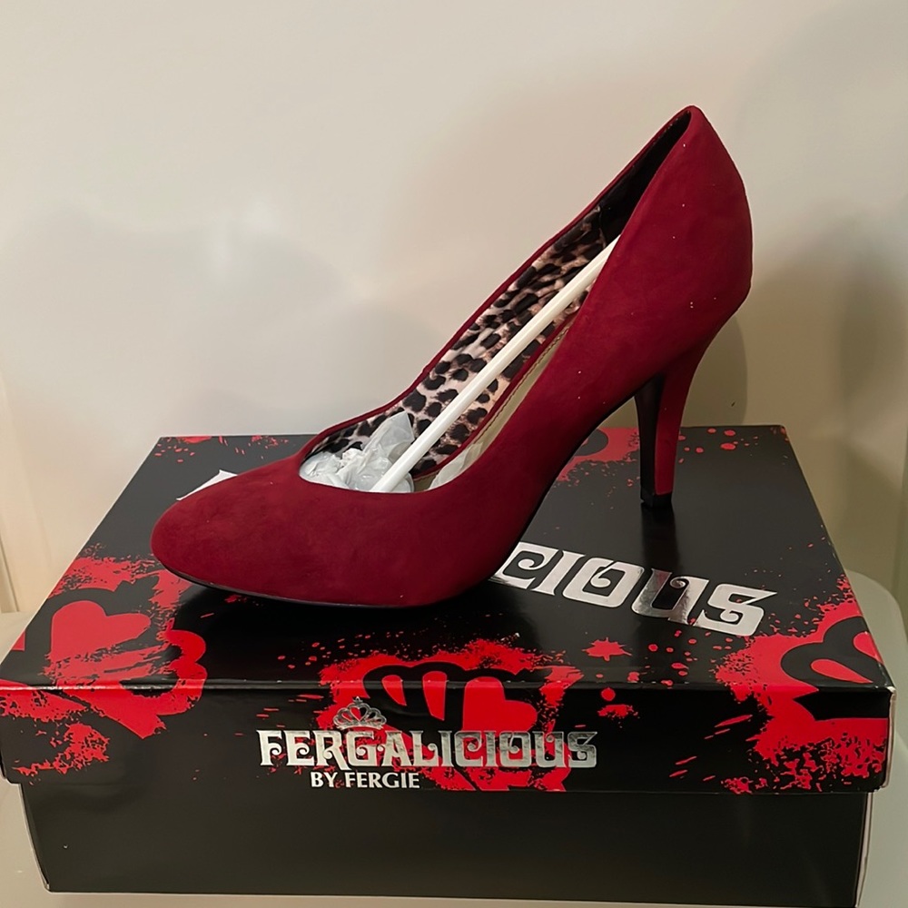 Red suede pump